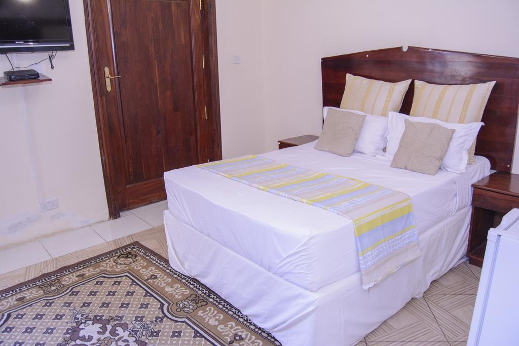 The Palace Guest House Harare Exterior photo